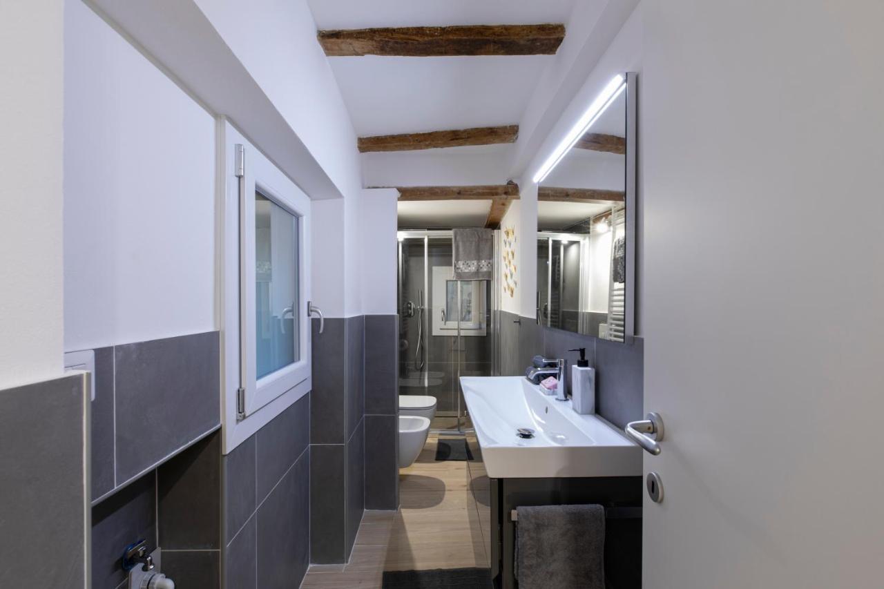 Luxury Suite In The Center I Private Patio & Kitchen Bolonha Exterior foto
